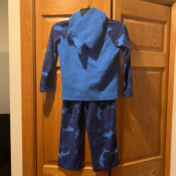 Sainteve kids 2 piece pajama set. Size S (7/8) - Picture 3 of 11